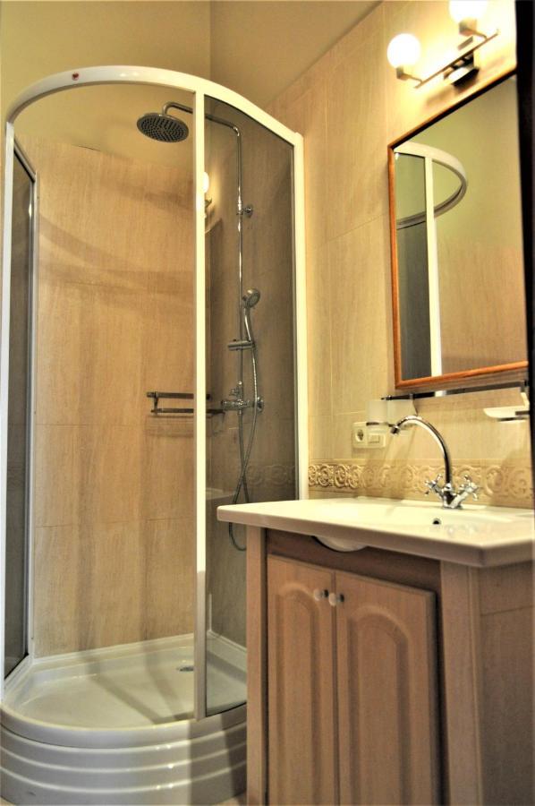 Great 144 Sq.M. Apartment In The Center Of Kiev Dış mekan fotoğraf